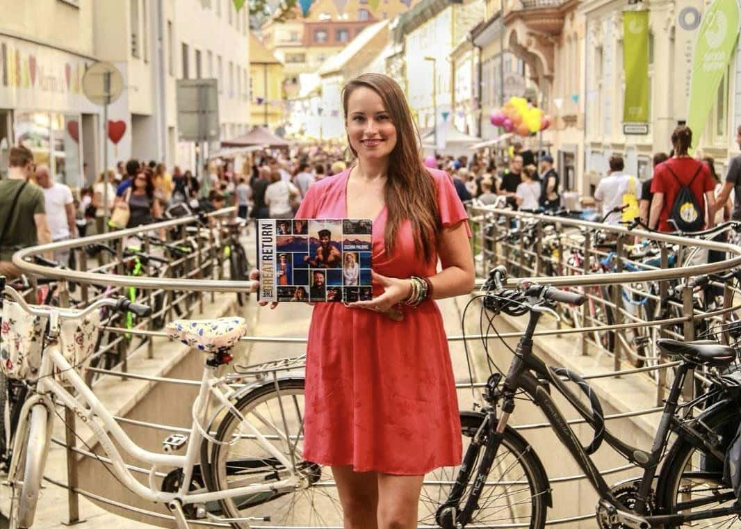 Zuzana with her book