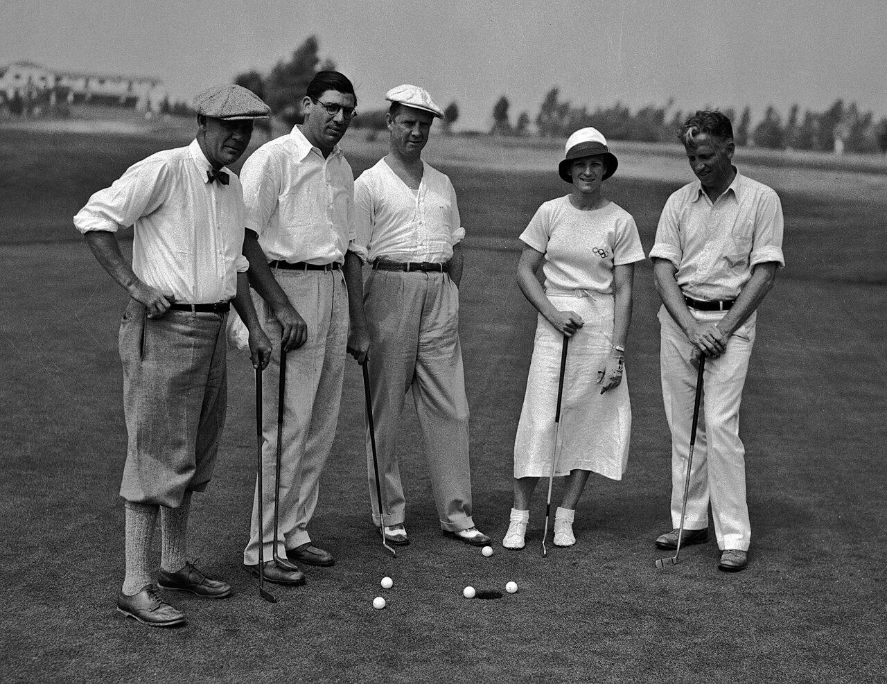 Photo: Babe Didrikson Zaharias with sportswriters, public domain via Wikimedia Commons: https://commons.wikimedia.org/wiki/File:Grantland_Rice,_Paul_Gallico,_J._Westbrook_Pegler,_Babe_Didrikson,_and_Braven_Dyer.jpg 